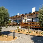 Alfarrobeiras Nature -agroturismo * Olhão