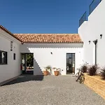 Alfarrobeiras Nature -agroturismo Lantgård