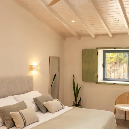 Alfarrobeiras Nature -agroturismo
