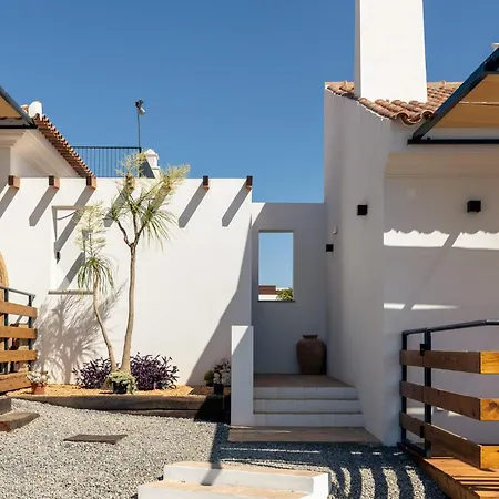 Farm stay Alfarrobeiras Nature -agroturismo *