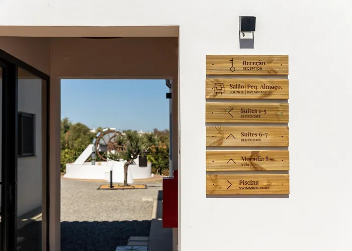 Alfarrobeiras Nature Lantgård