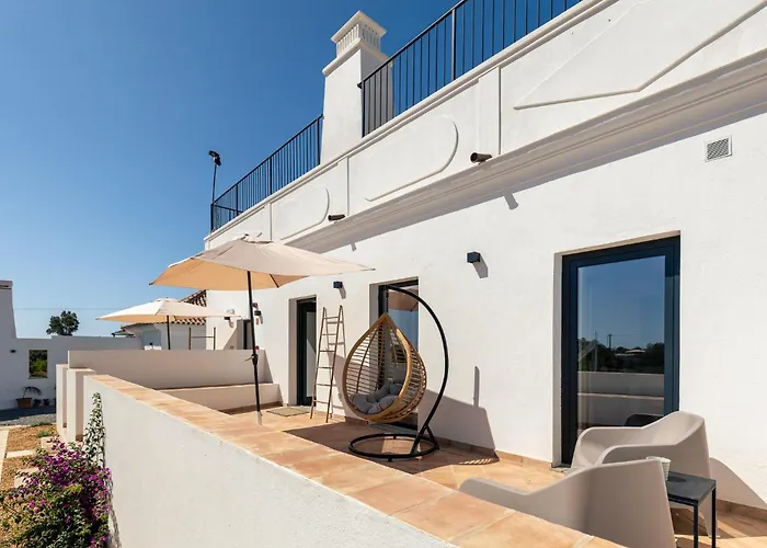 Alfarrobeiras Nature Lantgård Olhão