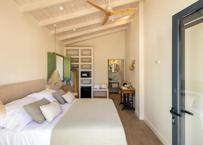 Alfarrobeiras Nature Lantgård *