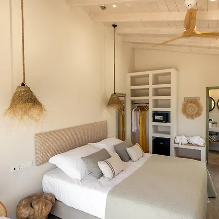Alfarrobeiras Nature -agroturismo * Olhão