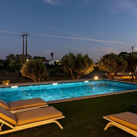 Alfarrobeiras Nature Farm stay *
