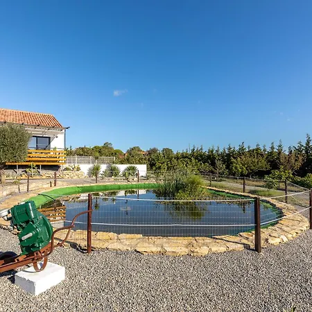 Alfarrobeiras Nature Farm stay